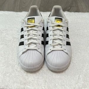 Adidas Superstar men’s size 7.5 white/black/gold